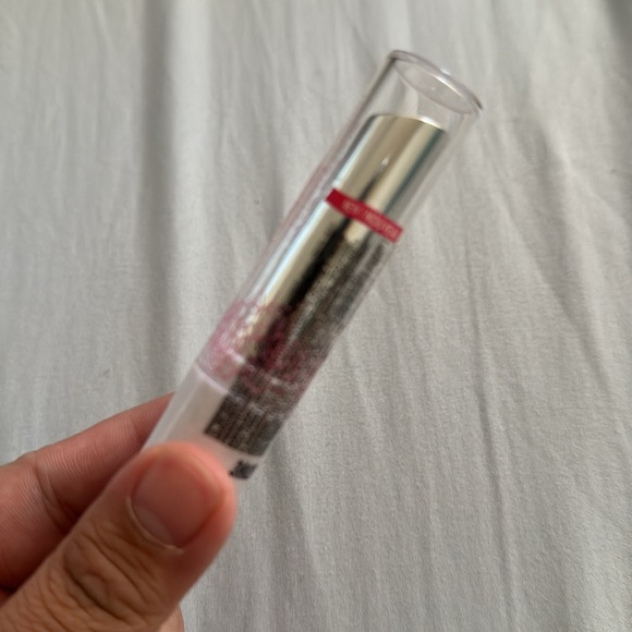 WET N WILD ROSE LIP STICK - Picture 4 of 6